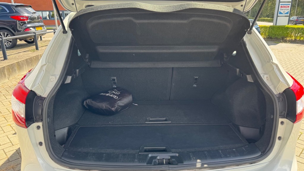 NISSAN QASHQAI SUV 5-drs