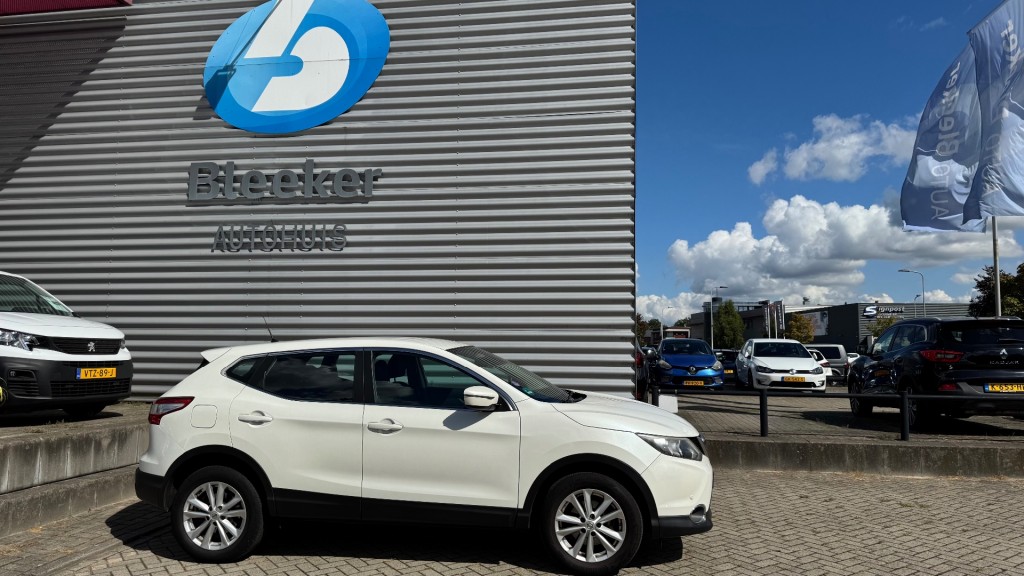 NISSAN QASHQAI SUV 5-drs