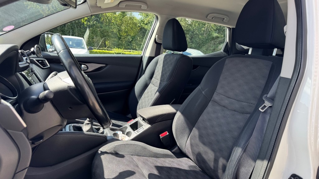 NISSAN QASHQAI SUV 5-drs
