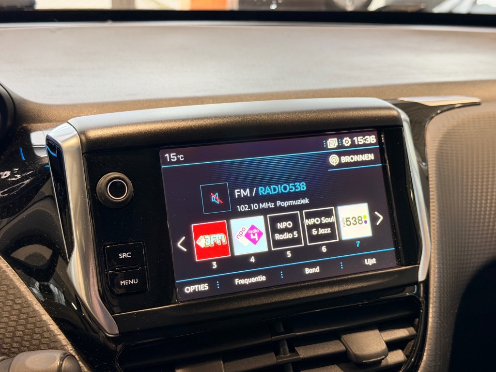 PEUGEOT 2008 SUV 5-drs