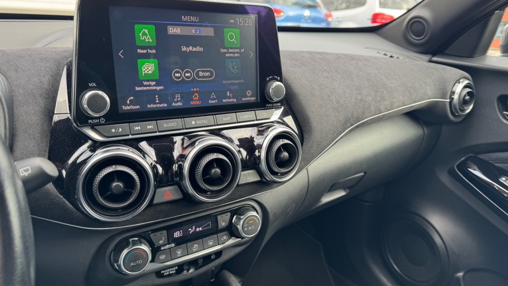 NISSAN JUKE SUV 5-drs