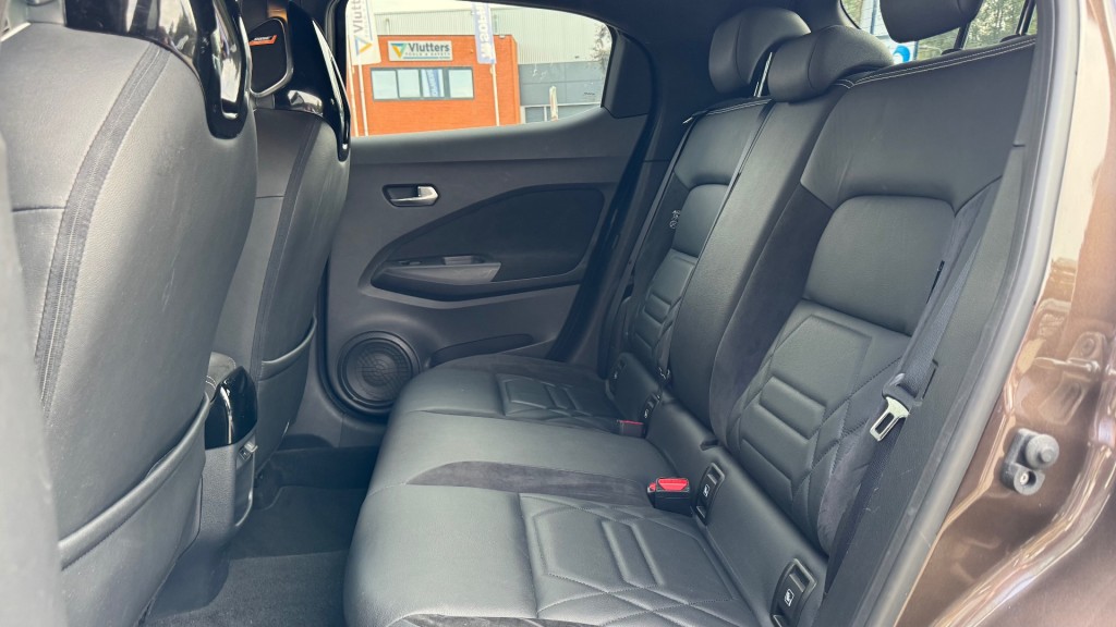 NISSAN JUKE SUV 5-drs