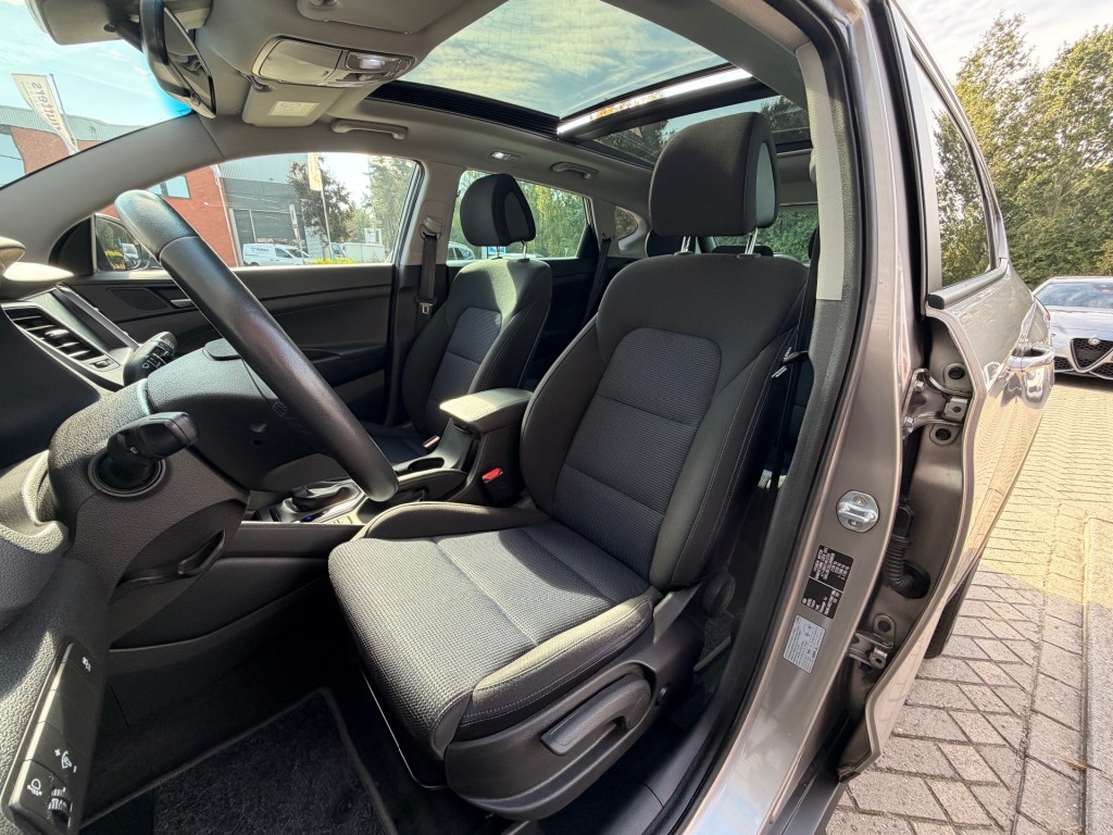 HYUNDAI TUCSON SUV 5-drs