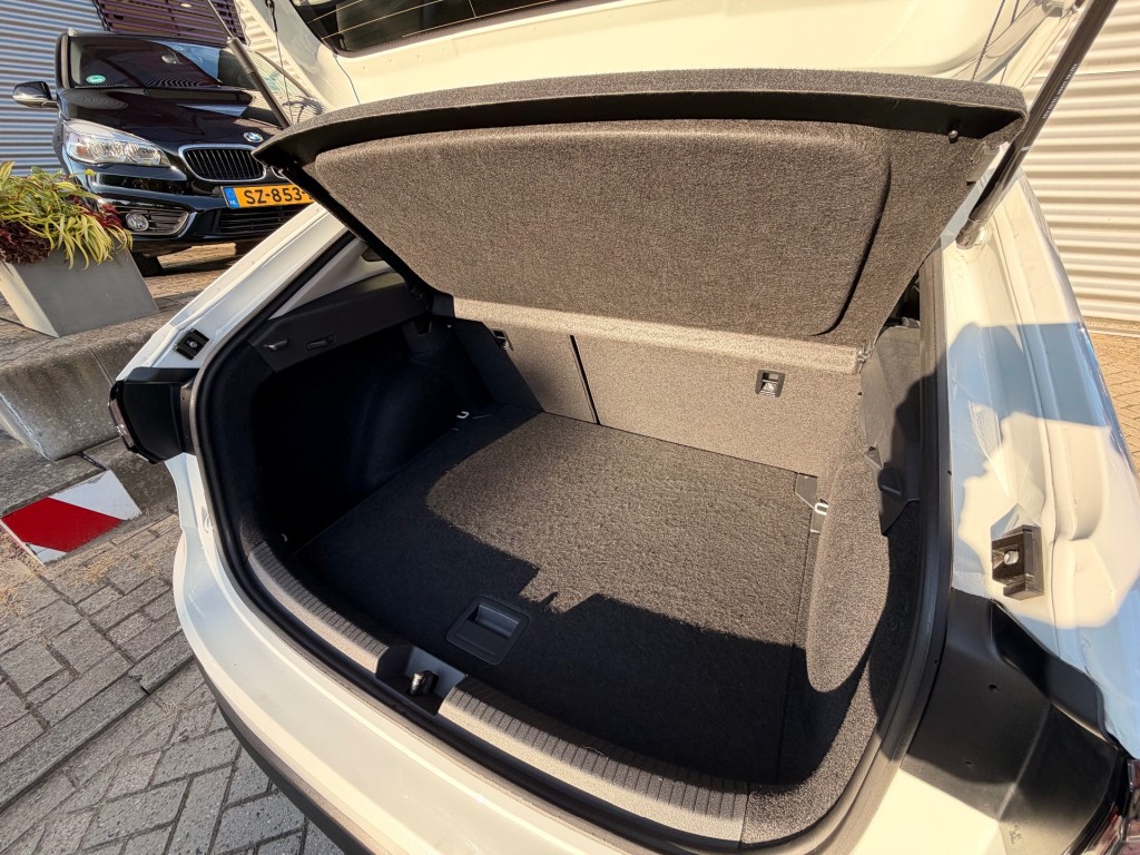 VOLKSWAGEN TAIGO SUV 5-drs