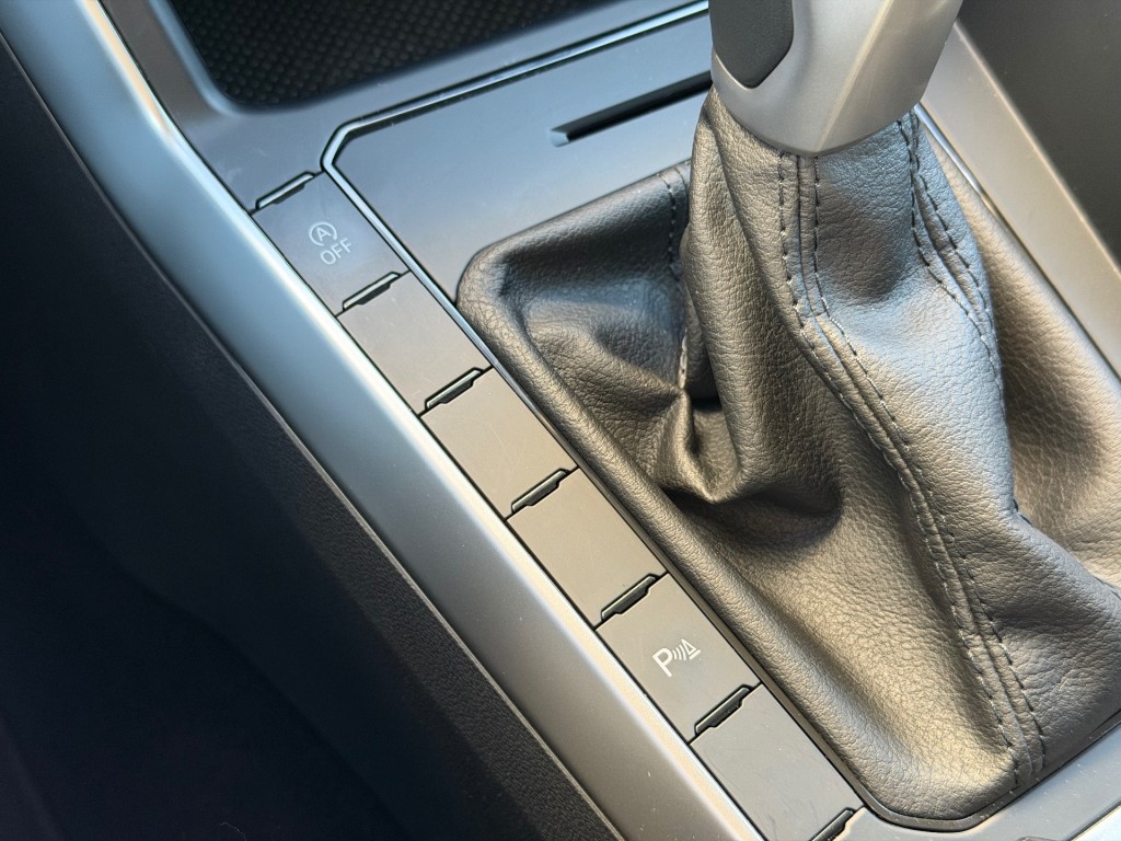 VOLKSWAGEN TAIGO SUV 5-drs