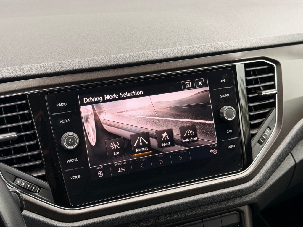 VOLKSWAGEN T-ROC SUV 5-drs