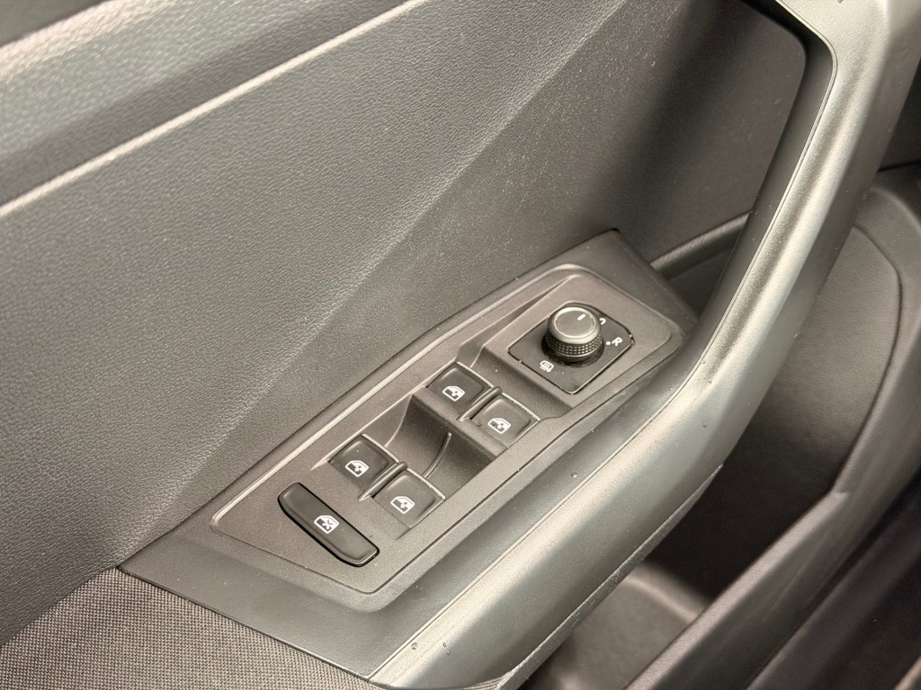 VOLKSWAGEN T-ROC SUV 5-drs