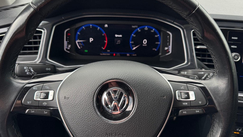 VOLKSWAGEN T-ROC SUV 5-drs