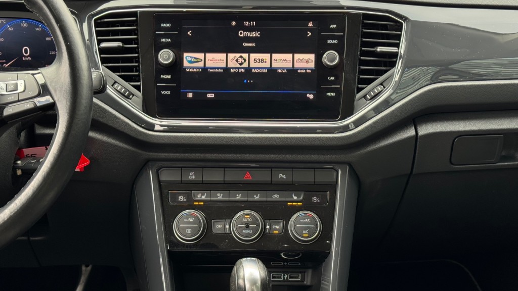 VOLKSWAGEN T-ROC SUV 5-drs