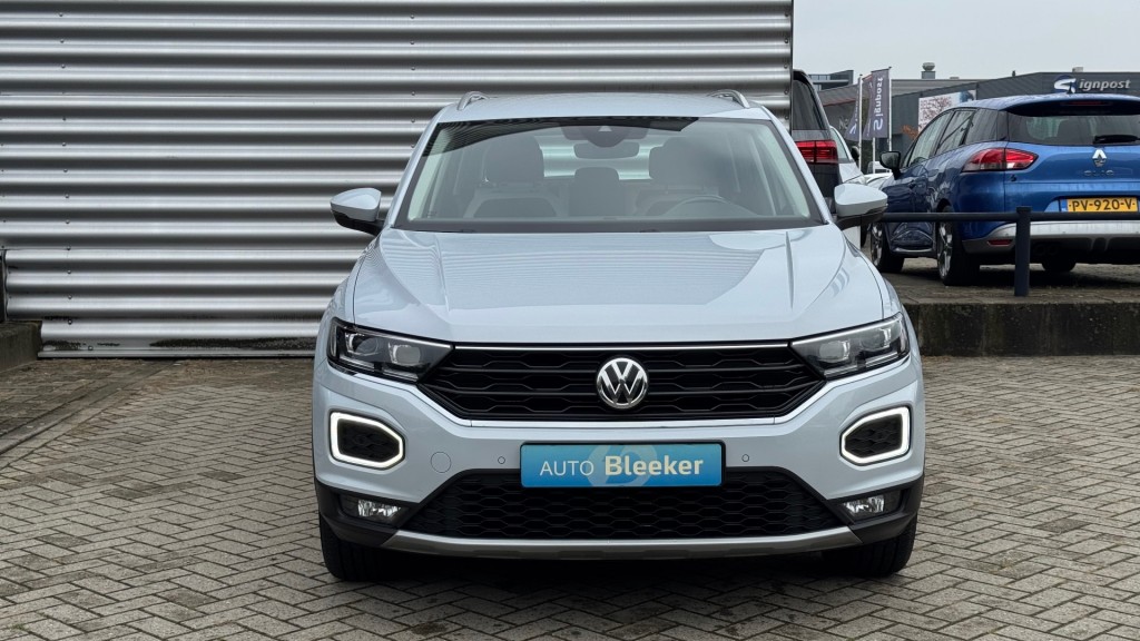 VOLKSWAGEN T-ROC SUV 5-drs