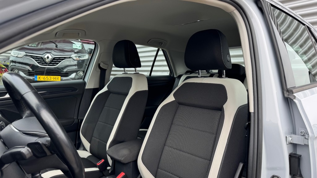 VOLKSWAGEN T-ROC SUV 5-drs