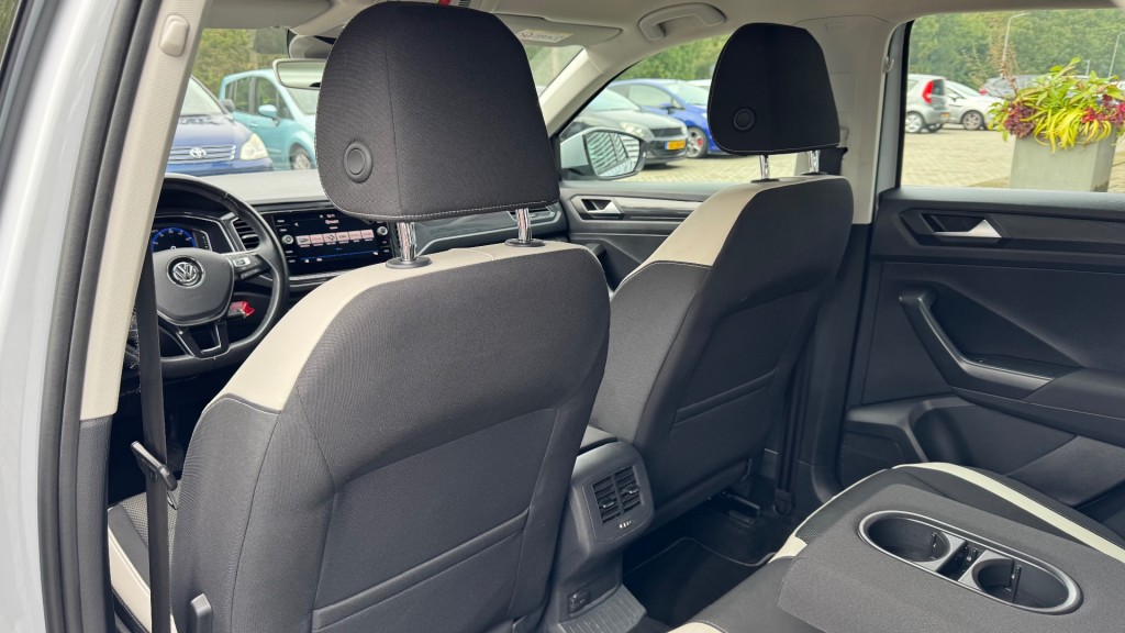 VOLKSWAGEN T-ROC SUV 5-drs