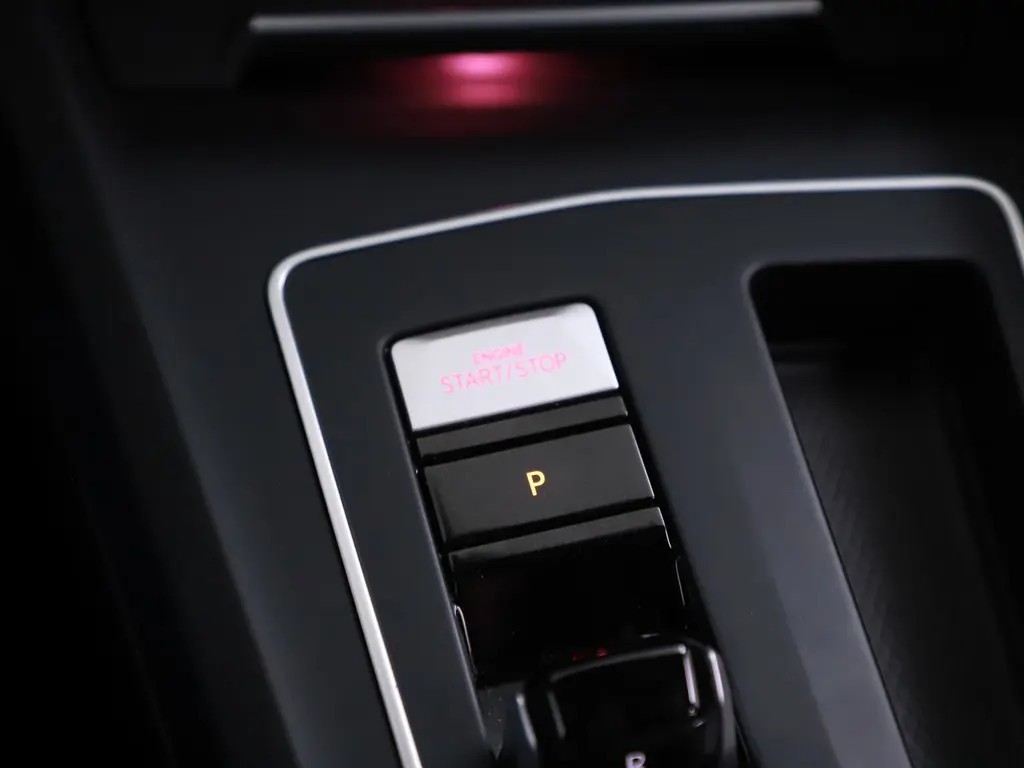 VOLKSWAGEN GOLF Hatchback 5 drs