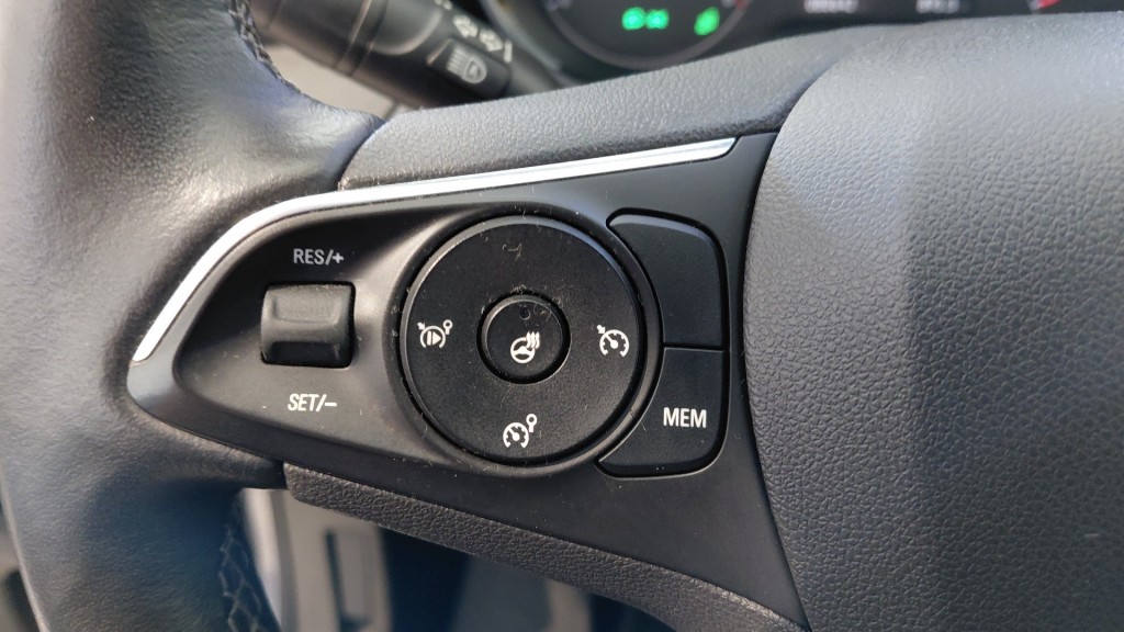 OPEL GRANDLAND X SUV 5-drs