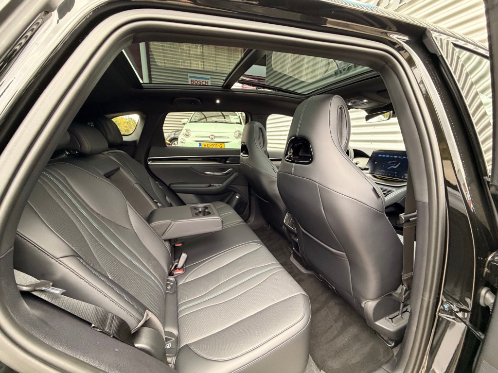 BYD SEAL U SUV 5-drs