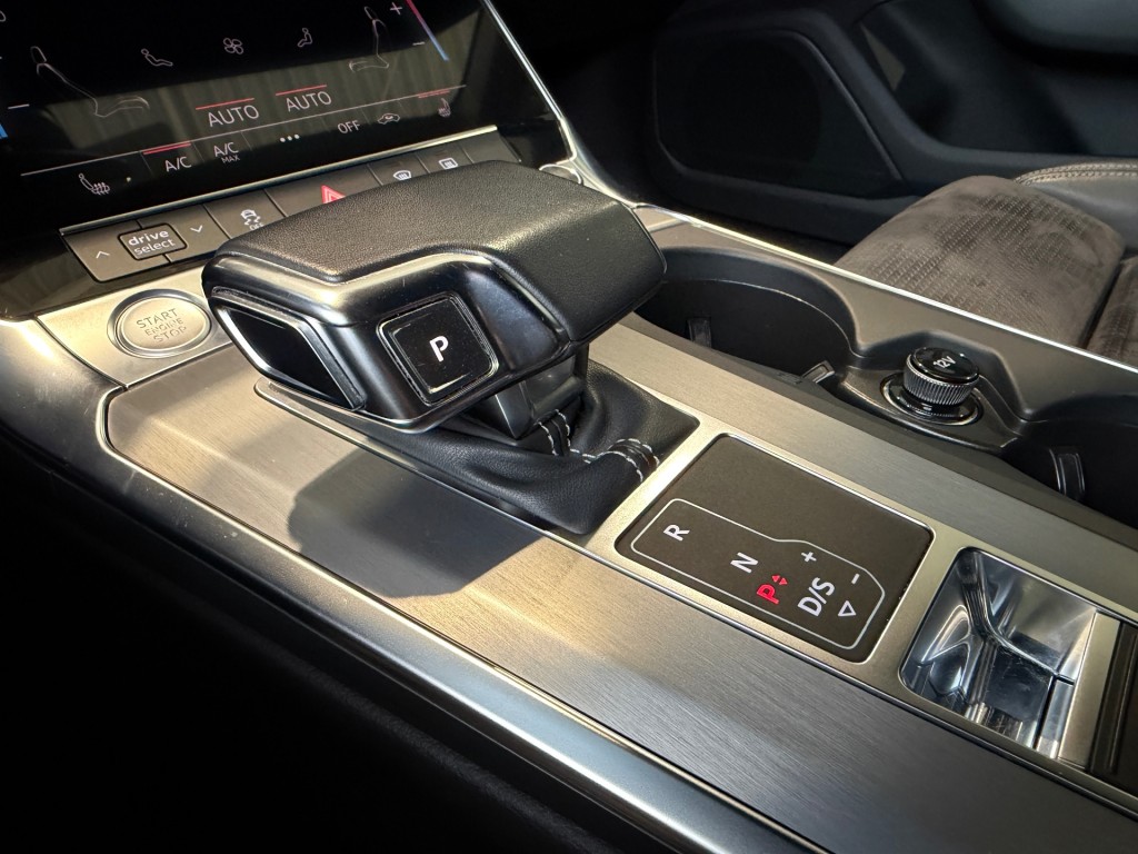 AUDI A6 Stationwagon 5 drs