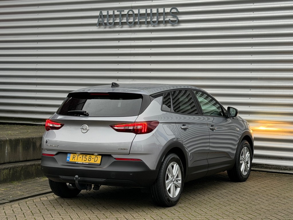 OPEL GRANDLAND SUV 5-drs