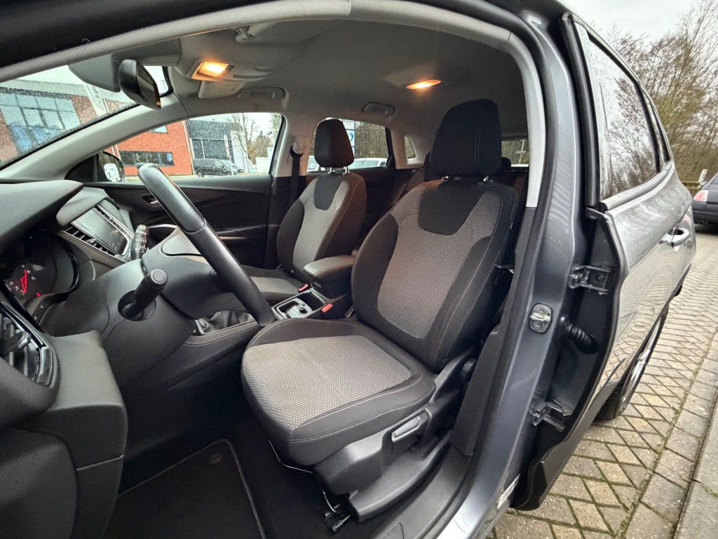 OPEL GRANDLAND SUV 5-drs