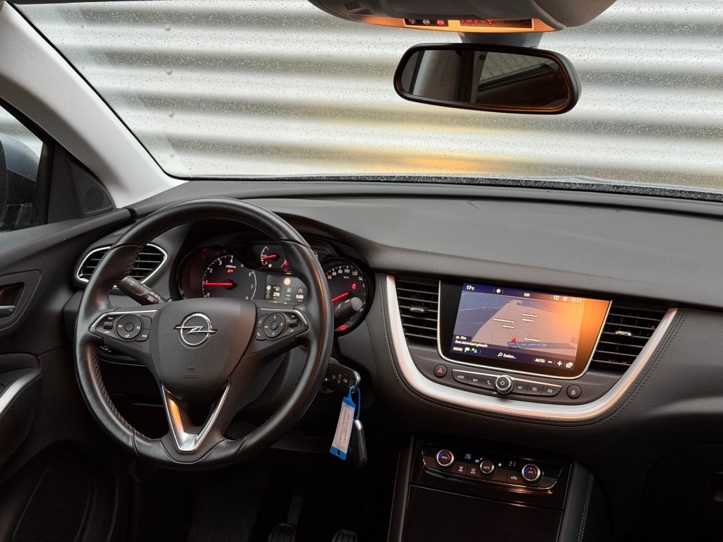 OPEL GRANDLAND SUV 5-drs