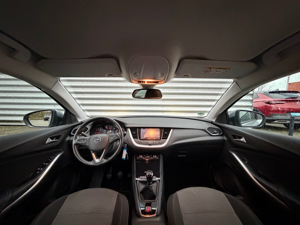 OPEL GRANDLAND SUV 5-drs