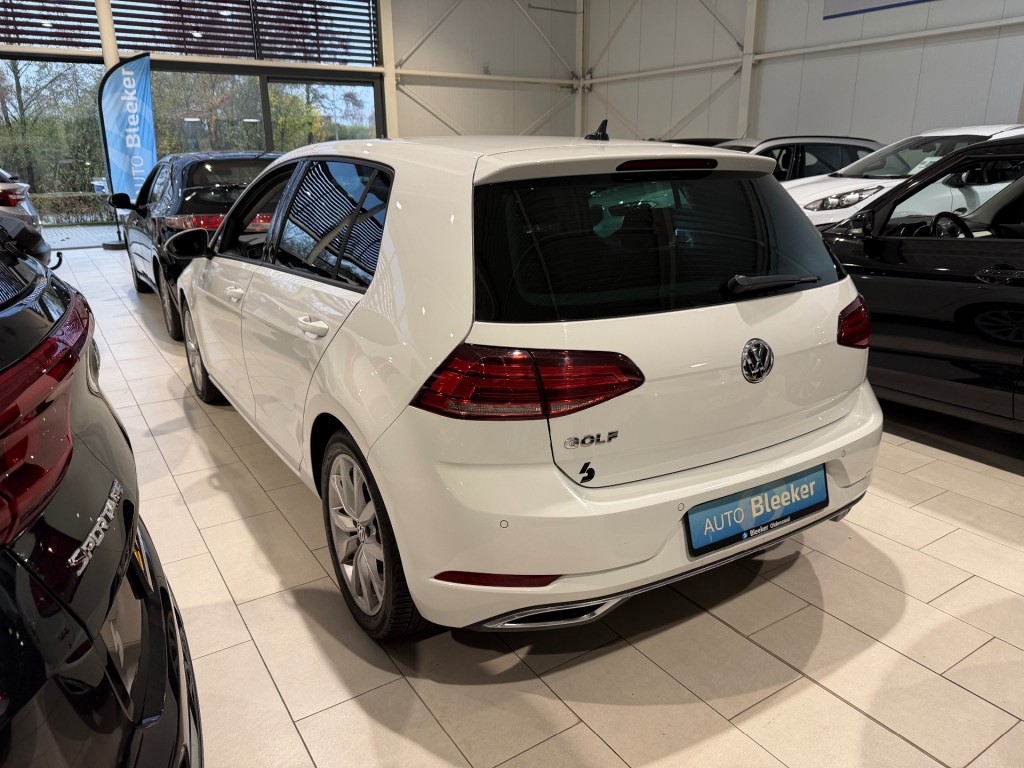VOLKSWAGEN GOLF Hatchback 5 drs