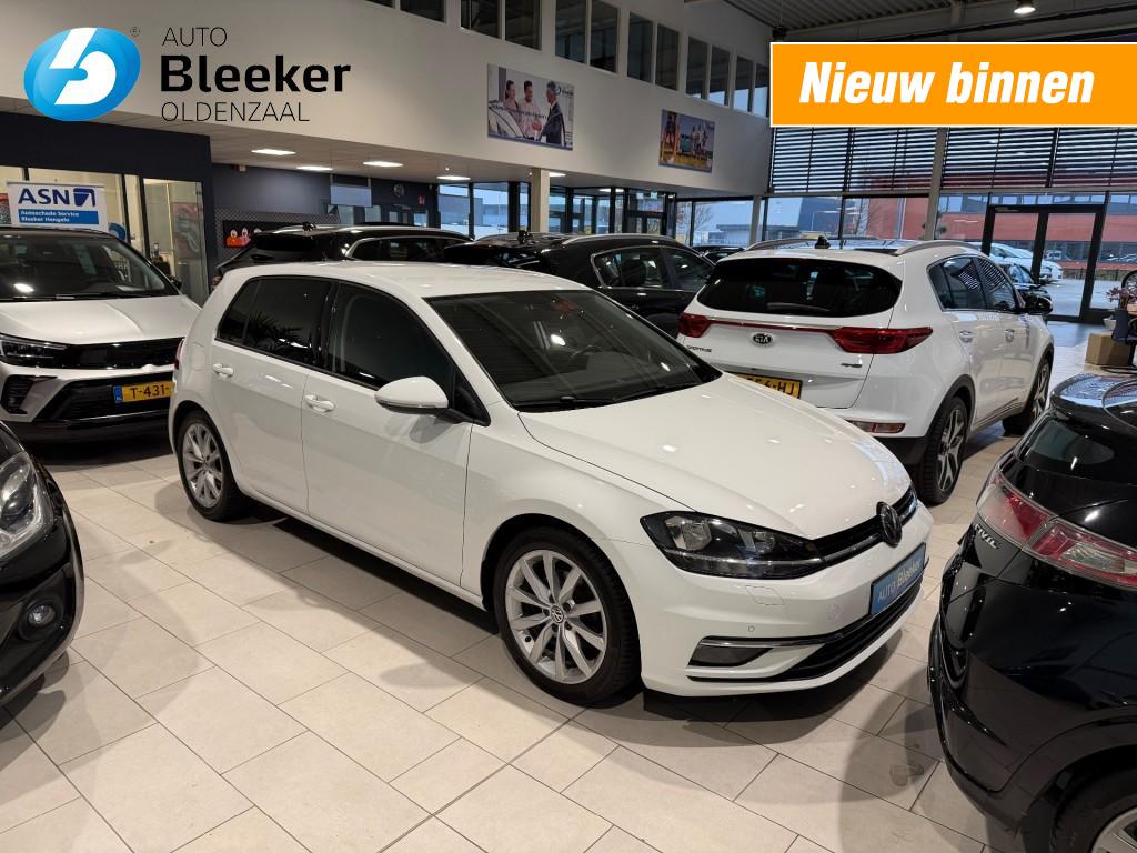 VOLKSWAGEN GOLF Hatchback 5 drs