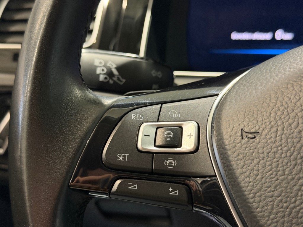 VOLKSWAGEN GOLF Hatchback 5 drs