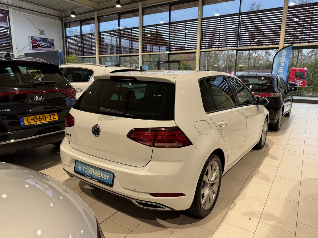 VOLKSWAGEN GOLF Hatchback 5 drs