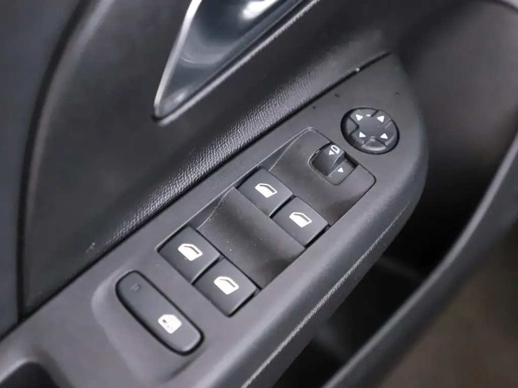 OPEL CORSA Hatchback 5 drs