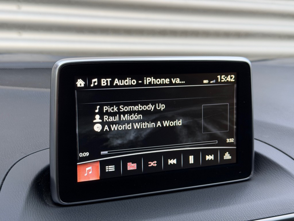 MAZDA 3 Hatchback 5 drs