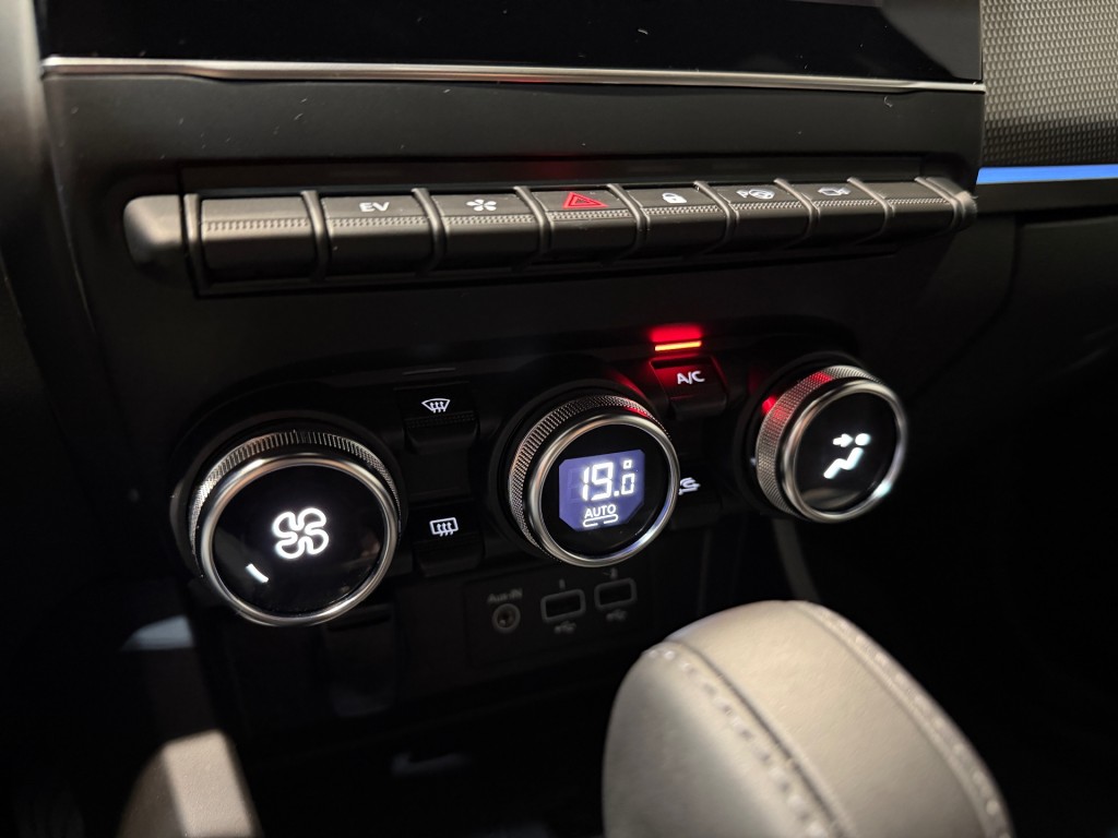 RENAULT ARKANA SUV 5-drs