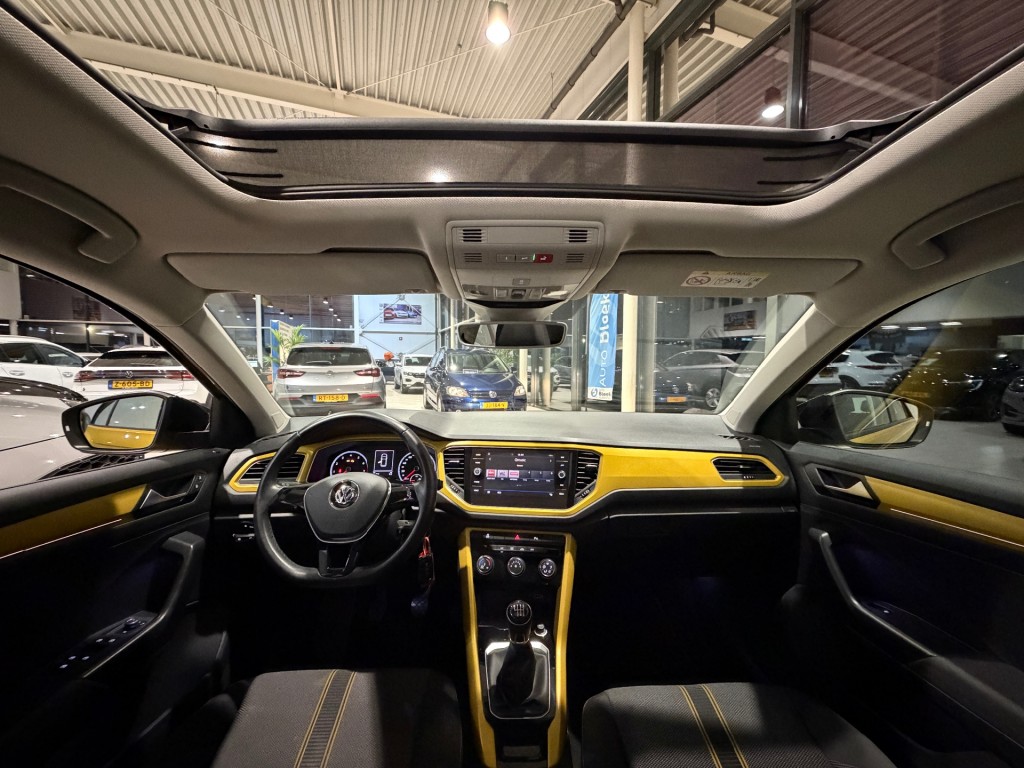 VOLKSWAGEN T-ROC SUV 5-drs