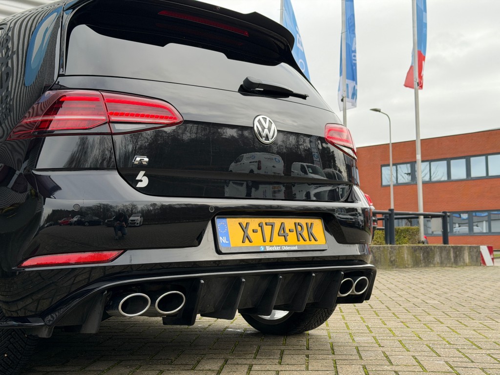 VOLKSWAGEN GOLF Hatchback 5 drs