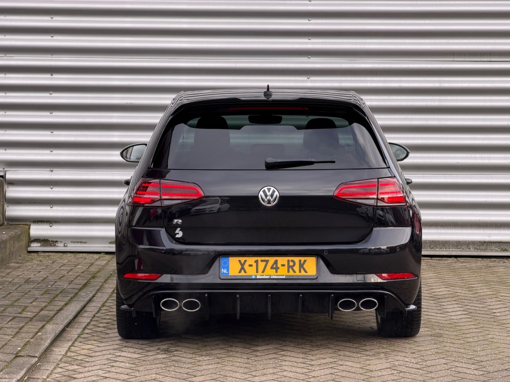 VOLKSWAGEN GOLF Hatchback 5 drs