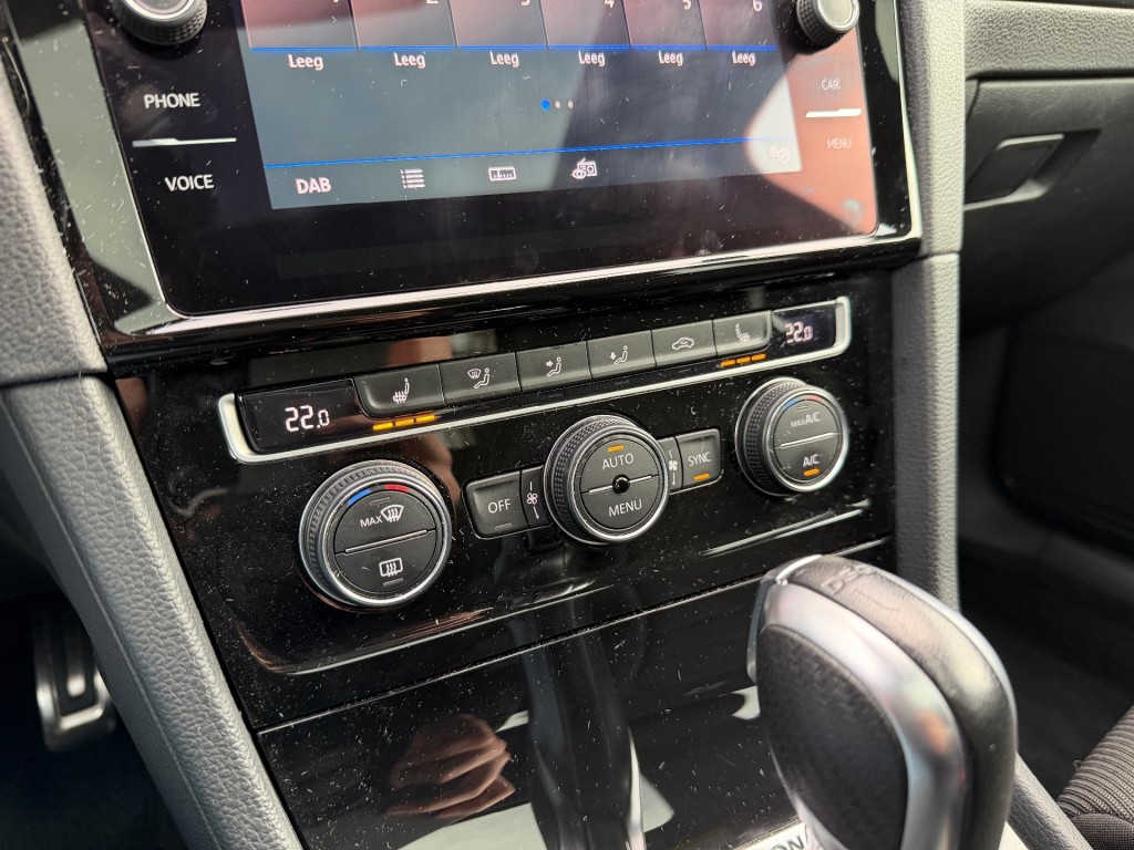 VOLKSWAGEN GOLF Hatchback 5 drs