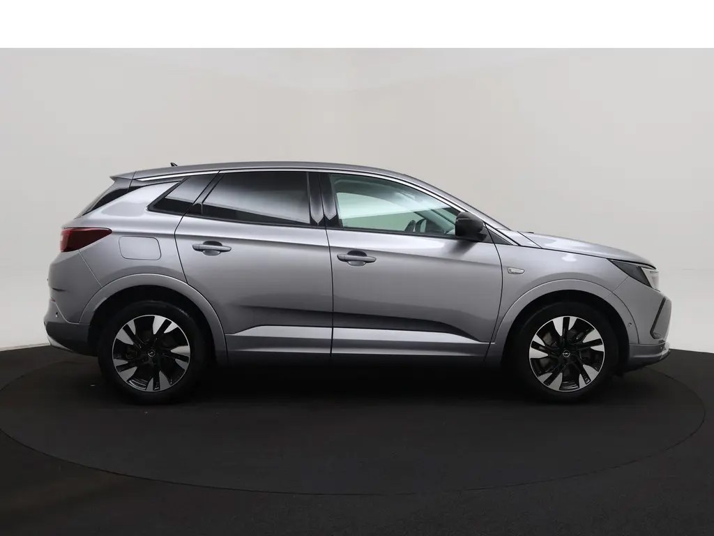 OPEL GRANDLAND SUV 5-drs