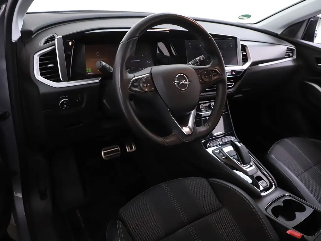 OPEL GRANDLAND SUV 5-drs