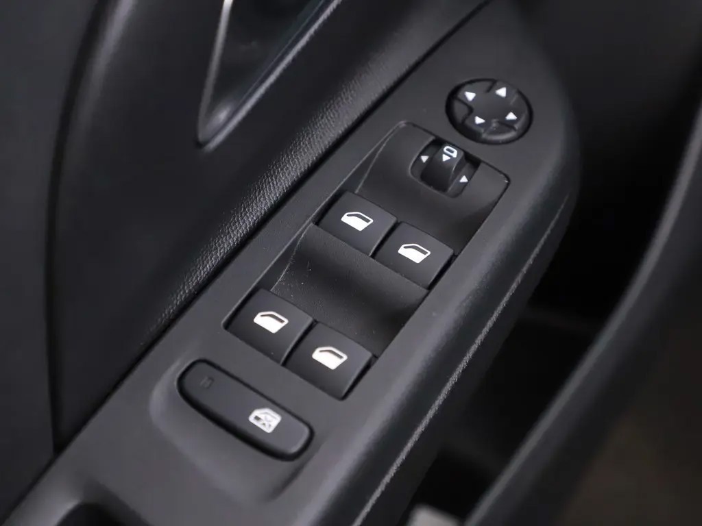 OPEL CORSA Hatchback 5 drs