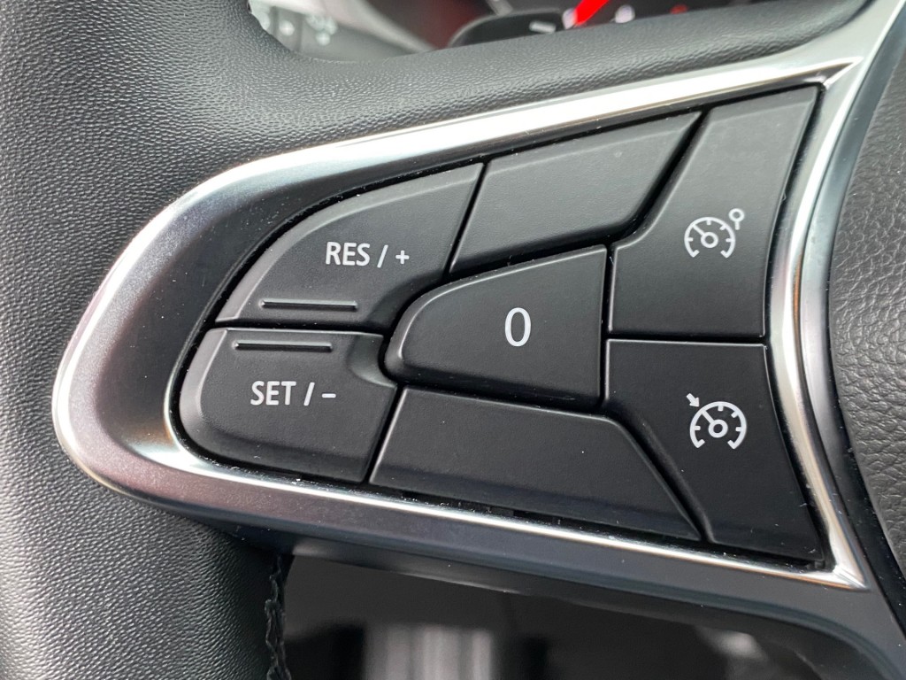 RENAULT CAPTUR SUV 5-drs