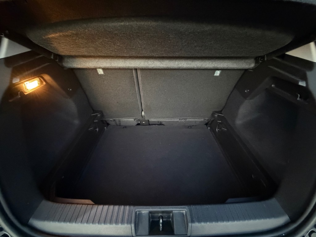 RENAULT CAPTUR SUV 5-drs