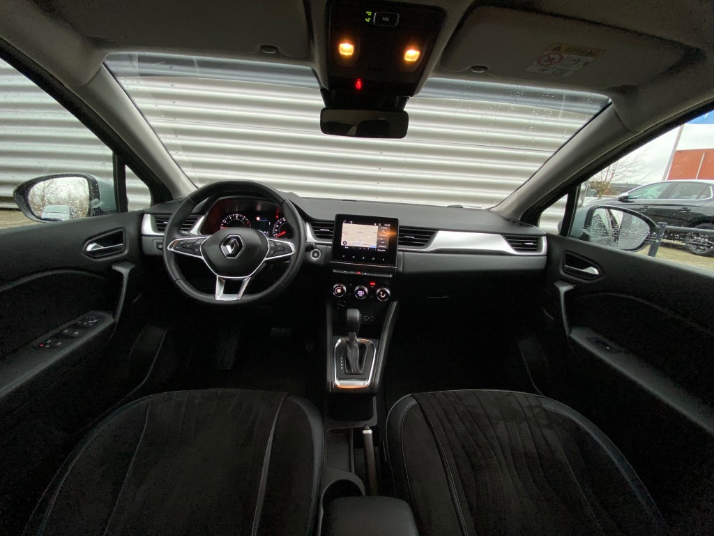 RENAULT CAPTUR SUV 5-drs