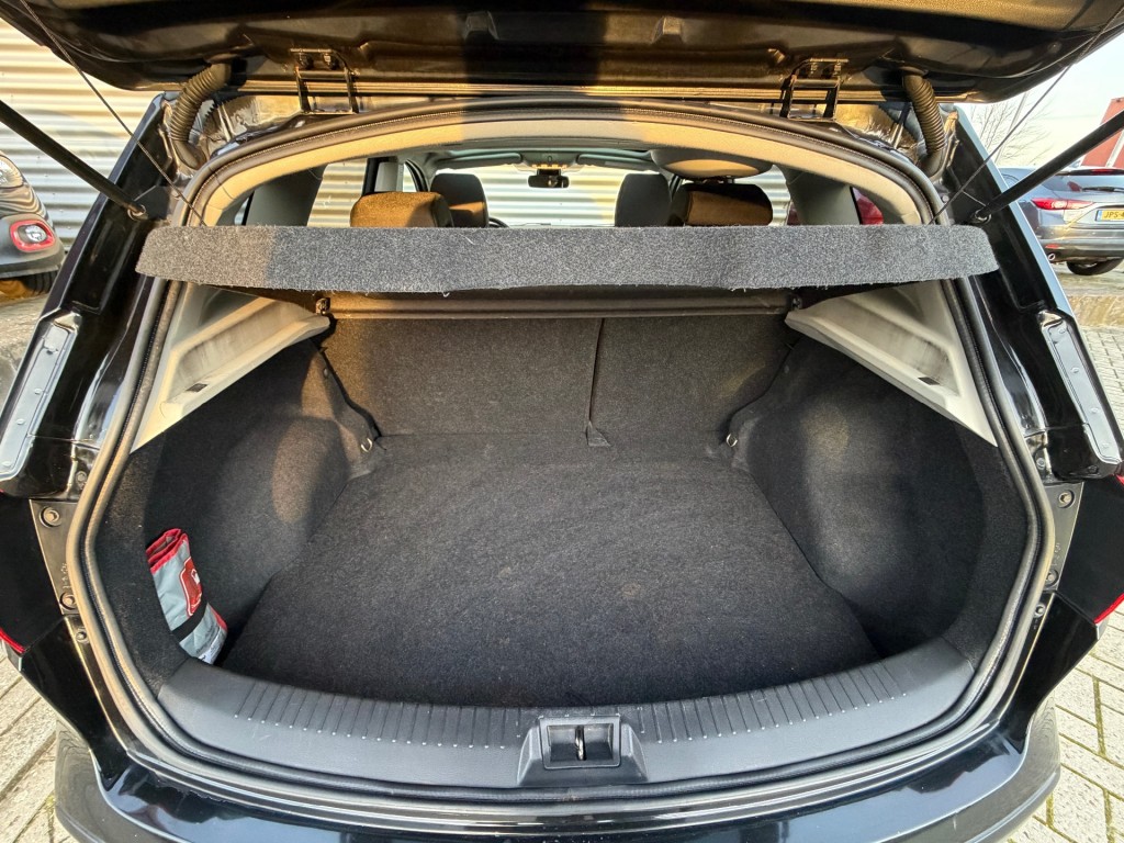 NISSAN QASHQAI SUV 5-drs