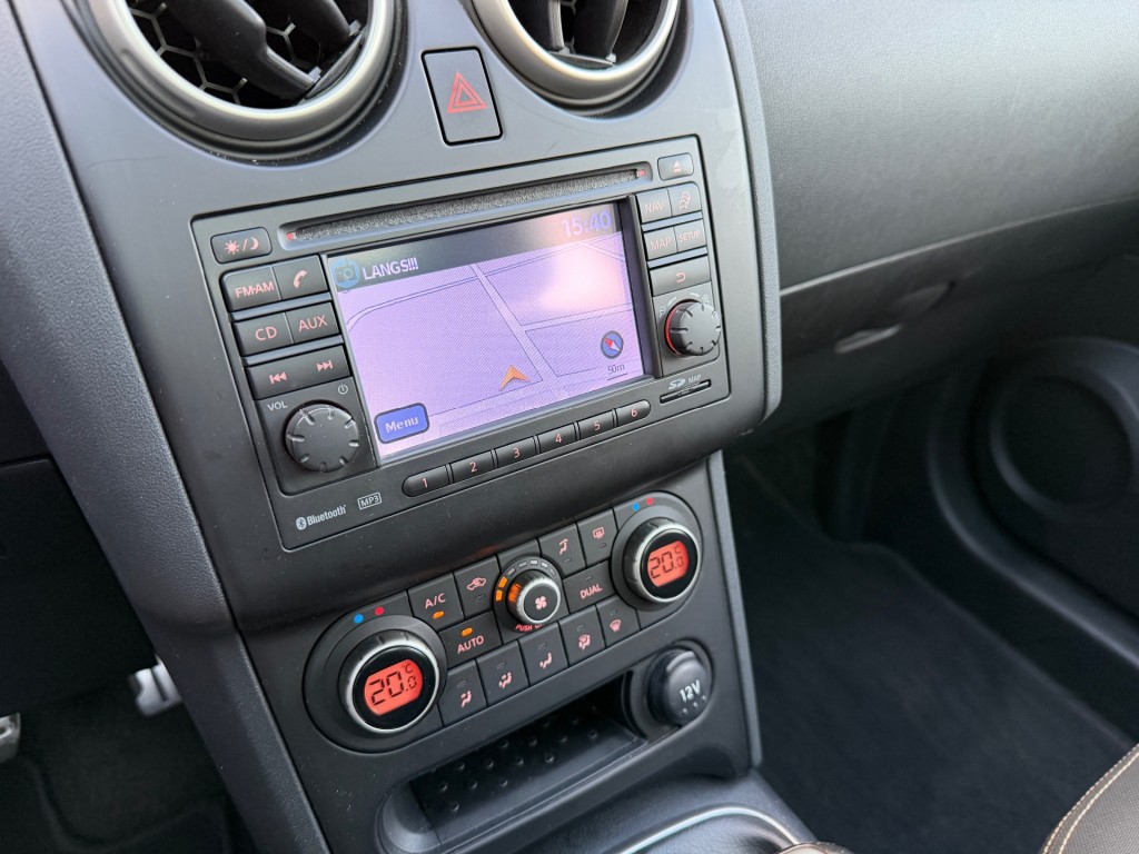 NISSAN QASHQAI SUV 5-drs