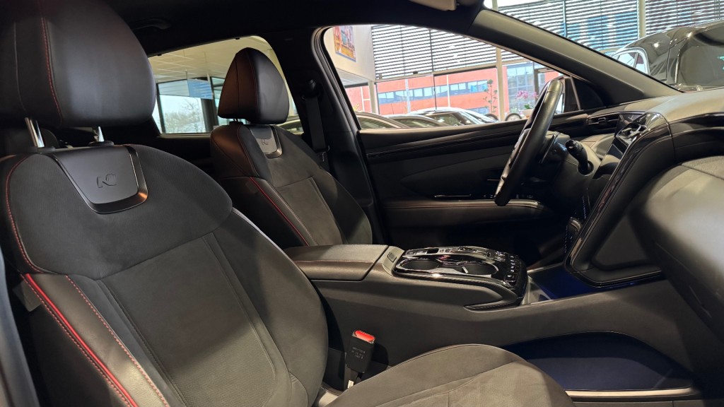 HYUNDAI TUCSON SUV 5-drs