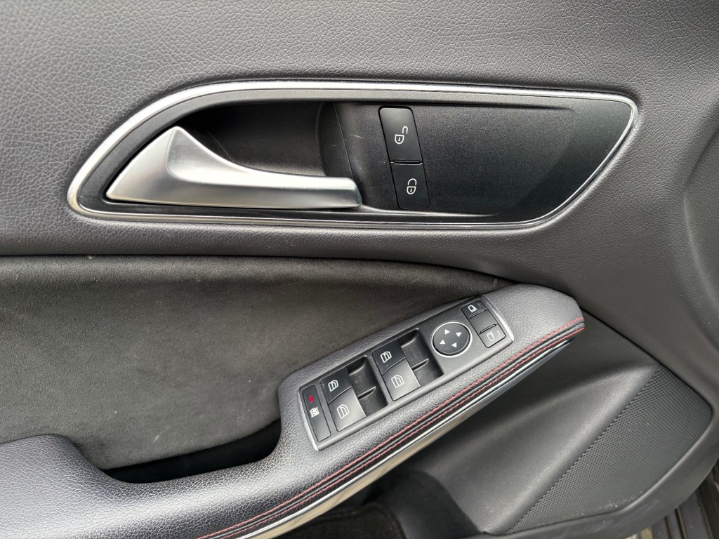 MERCEDES-BENZ CLA-KLASSE Stationwagon 5 drs