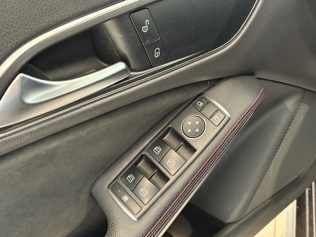 MERCEDES-BENZ CLA-KLASSE Stationwagon 5 drs