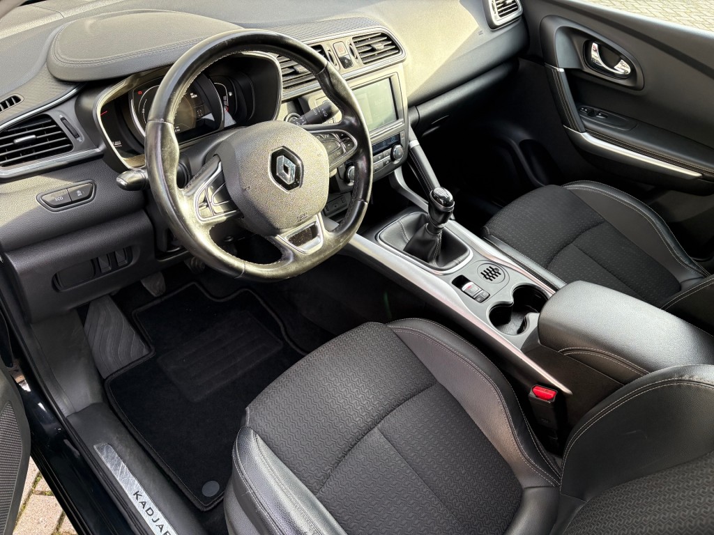 RENAULT KADJAR SUV 5-drs