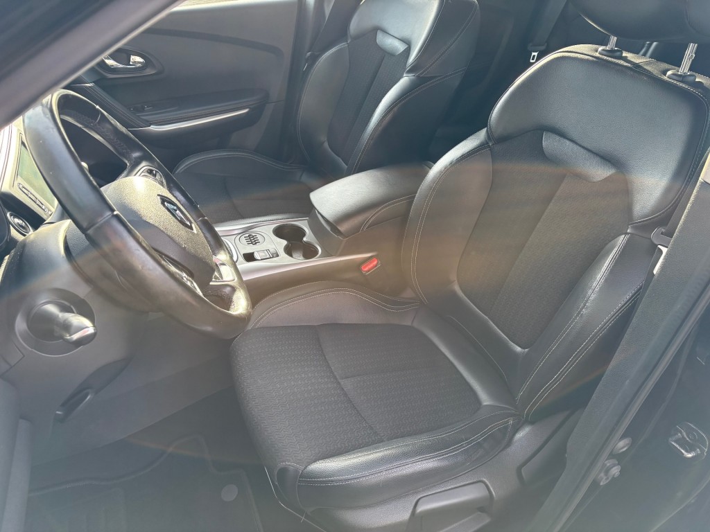 RENAULT KADJAR SUV 5-drs