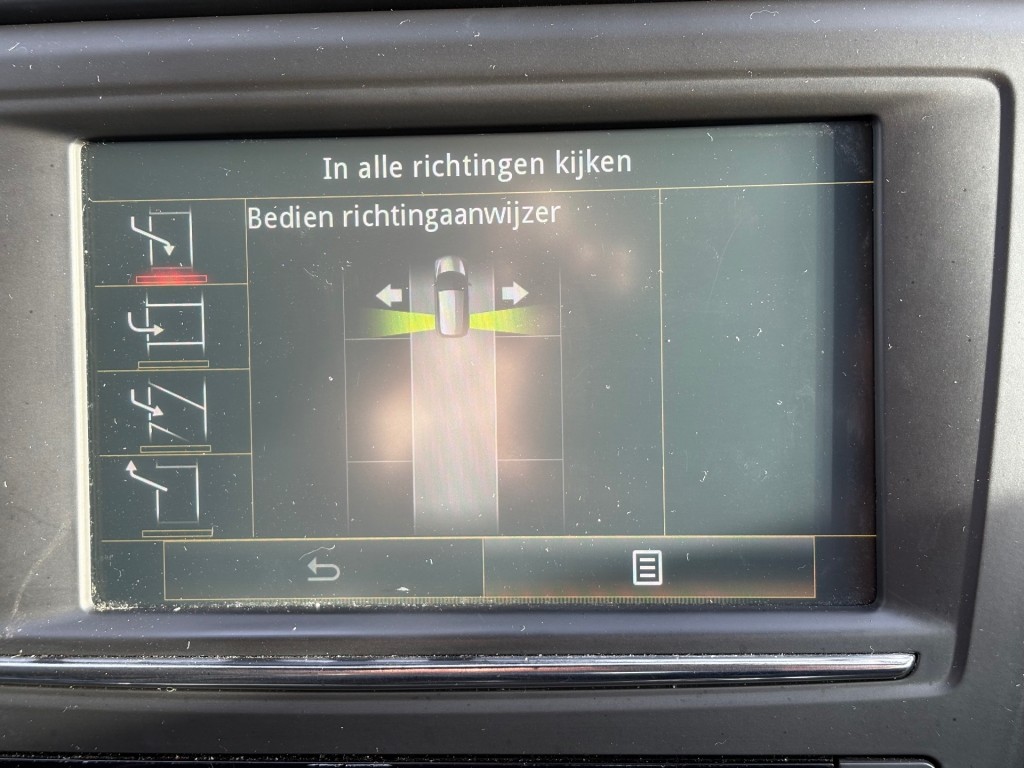 RENAULT KADJAR SUV 5-drs