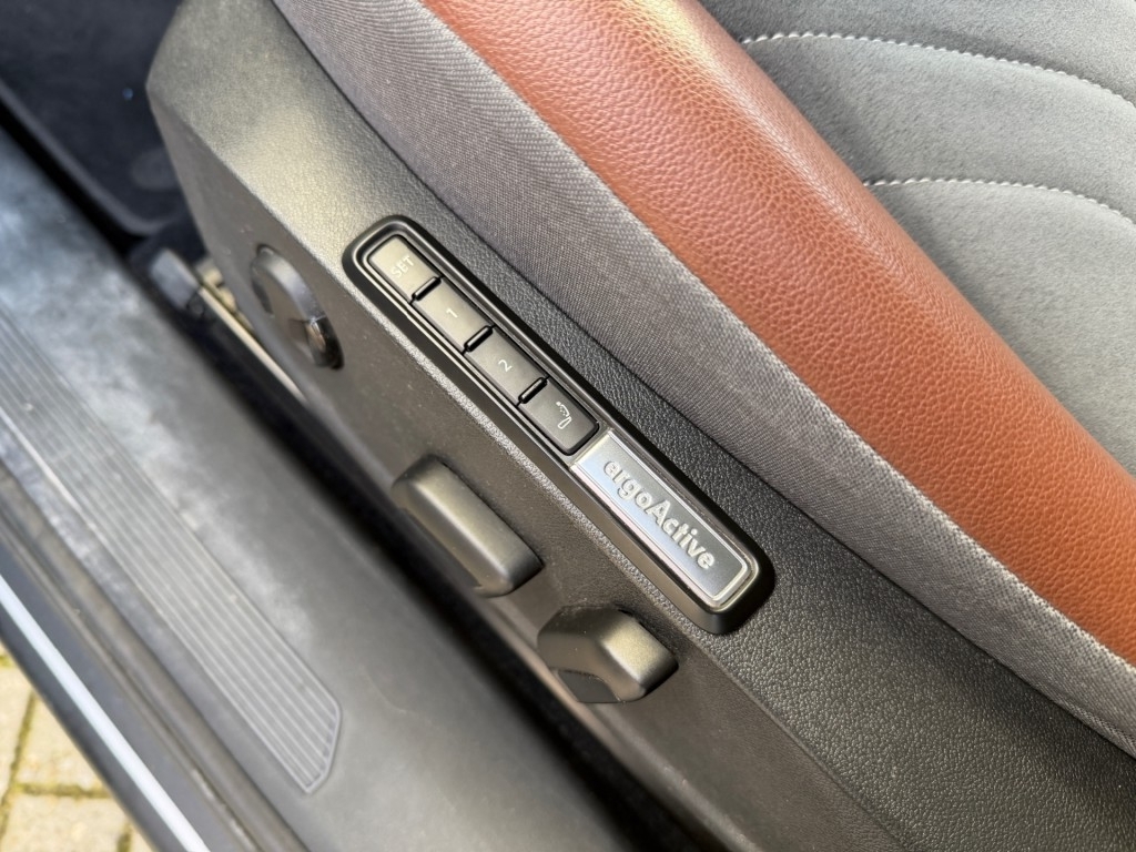 VOLKSWAGEN ID.4 SUV 5-drs